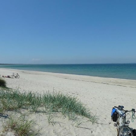 Ferienapartment Wiese & Meer Auf Ruegen Neddesitz Kültér fotó