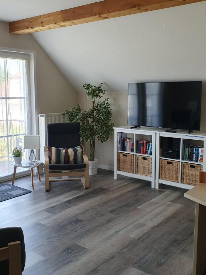 Ferienapartment Wiese & Meer Auf Ruegen Neddesitz Kültér fotó