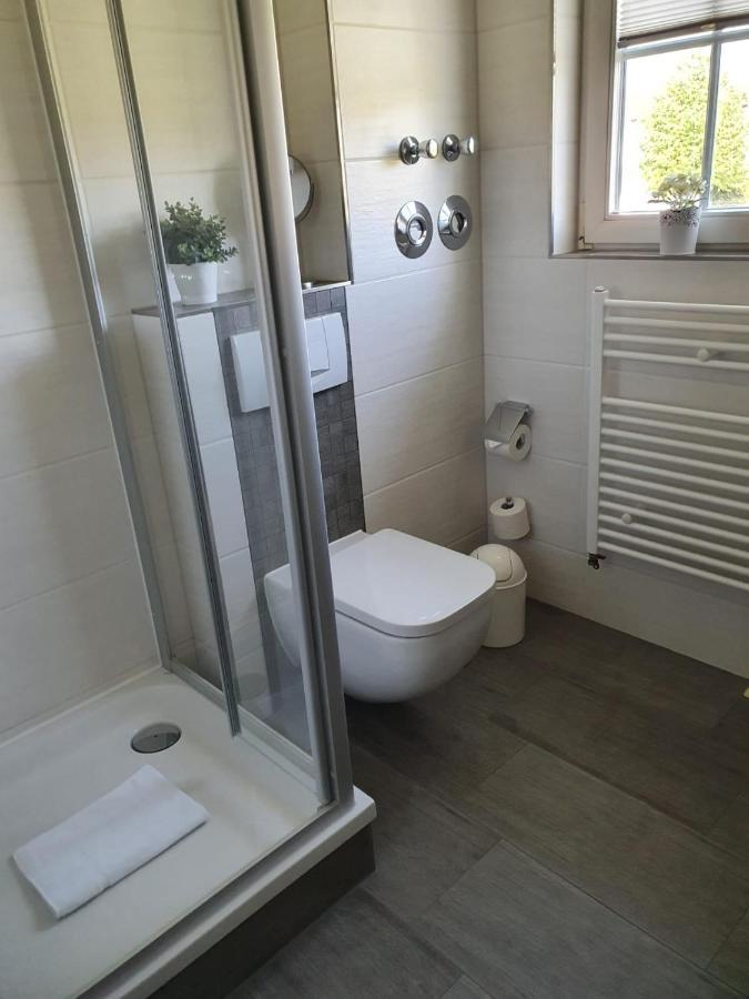 Ferienapartment Wiese & Meer Auf Ruegen Neddesitz Kültér fotó