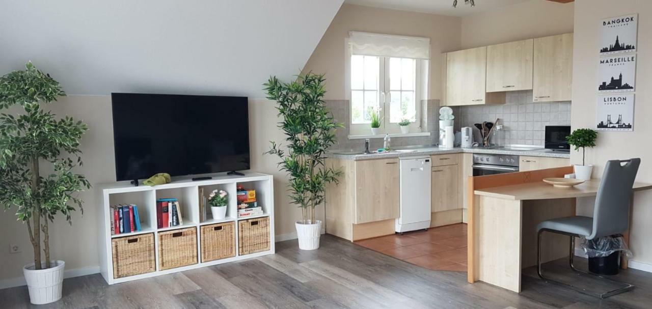 Ferienapartment Wiese & Meer Auf Ruegen Neddesitz Kültér fotó